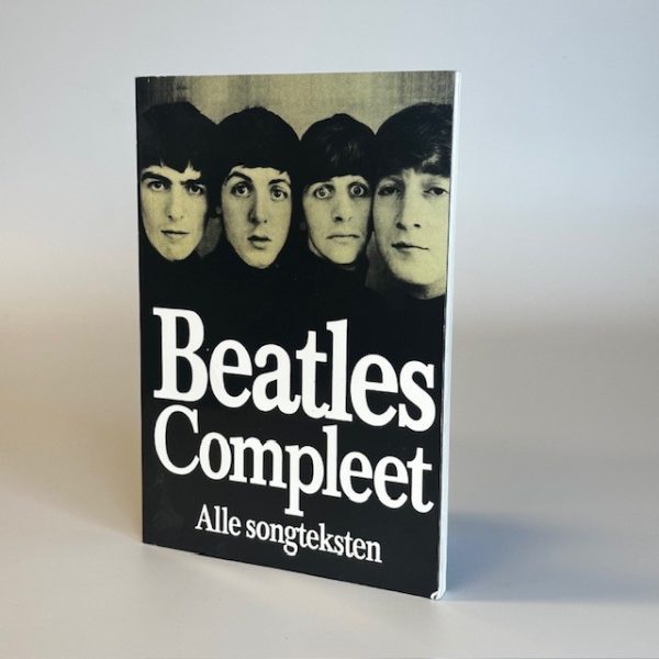 BEATLES COMPLEET - ALLE SONGTEKSTEN (TWEEDEHANDS)