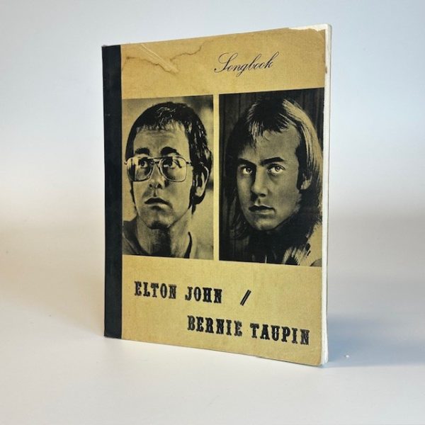 ELTON JOHN SONGBOOK (TWEEDEHANDS)