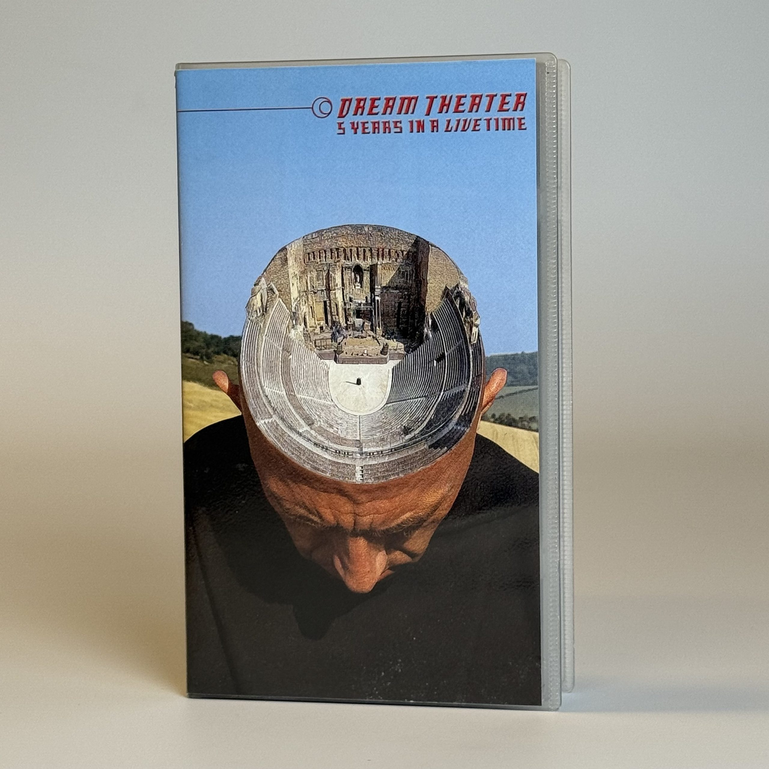 IMG_1302 DREAM THEATER – 5 YEARS IN A LIVETIME (VHS) - Afbeelding 1